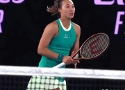 开云APP-新晋运动员逆袭夺牌，实力惊人，战绩斐然