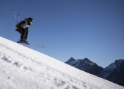 开云官网-瑞士滑雪选手抢眼表现完成奖牌，士气大振的简单介绍