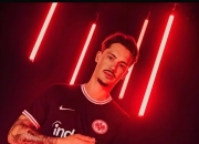 开云体育-阿贾克斯全队表现出色，赢得胜利，全场震撼