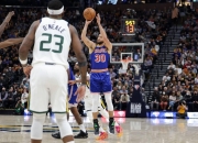 开云体育中国-广东队险胜爵士，克莱点燃赛场