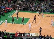 开云体育官方网站-76人逆转凯尔特人，保罗扛起全队