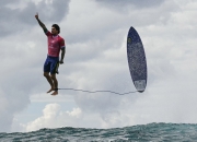 开云下载-神奇一刻！运动员突破自我，创造奇迹的简单介绍