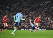 开云体育在线-阿森纳球员集体伤退，英超争冠前路荆棘的简单介绍