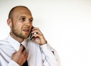 开云体育下载-卡尔蒂斯主帅强调团队配合，迎战欧洲劲旅