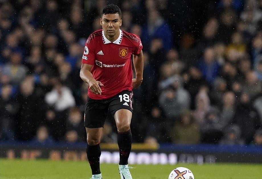 包含伯恩利防守出色，零封对手稳操胜券保持领先的词条