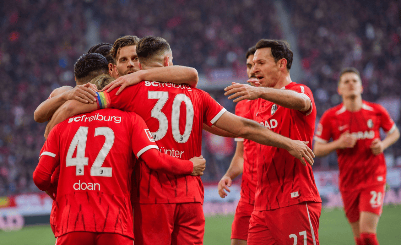 弗赖堡球迷热情支持,成为主场利好的简单介绍 弗赖堡球迷热情支持,成为主场利好的简单介绍