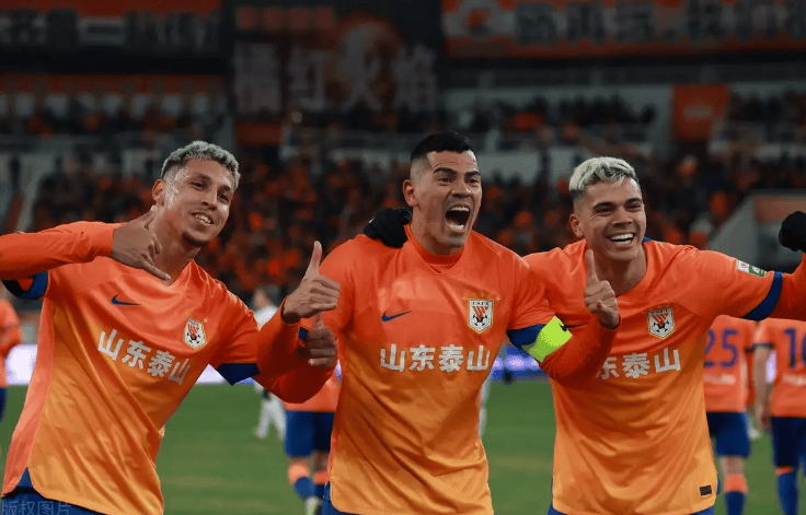 关于山东鲁能主场大获全胜,士气高涨的信息 关于山东鲁能主场大获全胜,士气高涨的信息