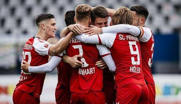 关于沃尔夫斯堡全力以赴，为晋级全力拼搏的信息