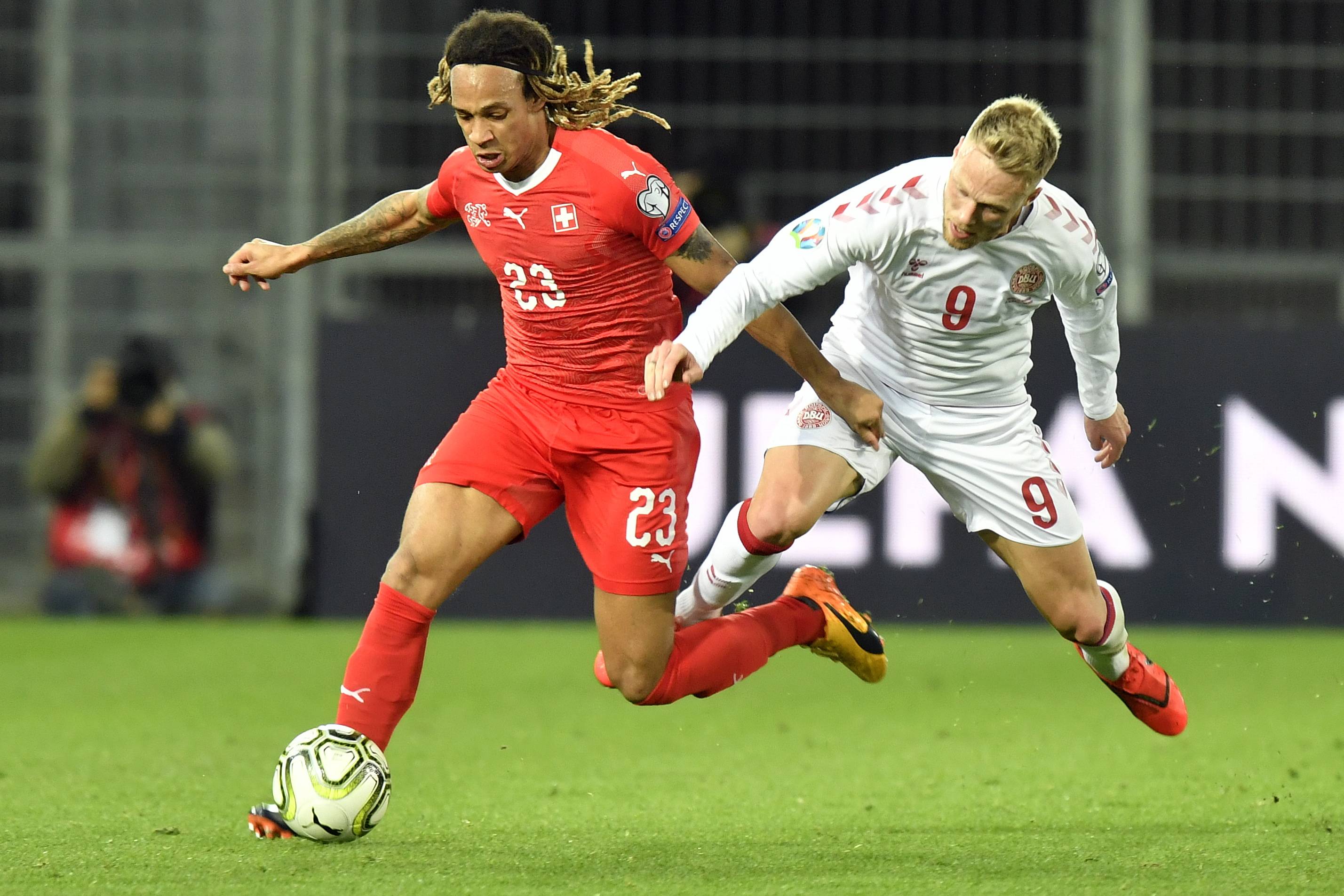 欧洲杯预选赛胜负难分,球队战绩均衡悬殊的简单介绍 欧洲杯预选赛胜负难分,球队战绩均衡悬殊的简单介绍