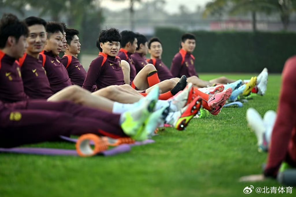 国足备战火热进行中,备战状态逐渐“升温”的简单介绍 国足备战火热进行中,备战状态逐渐“升温”的简单介绍