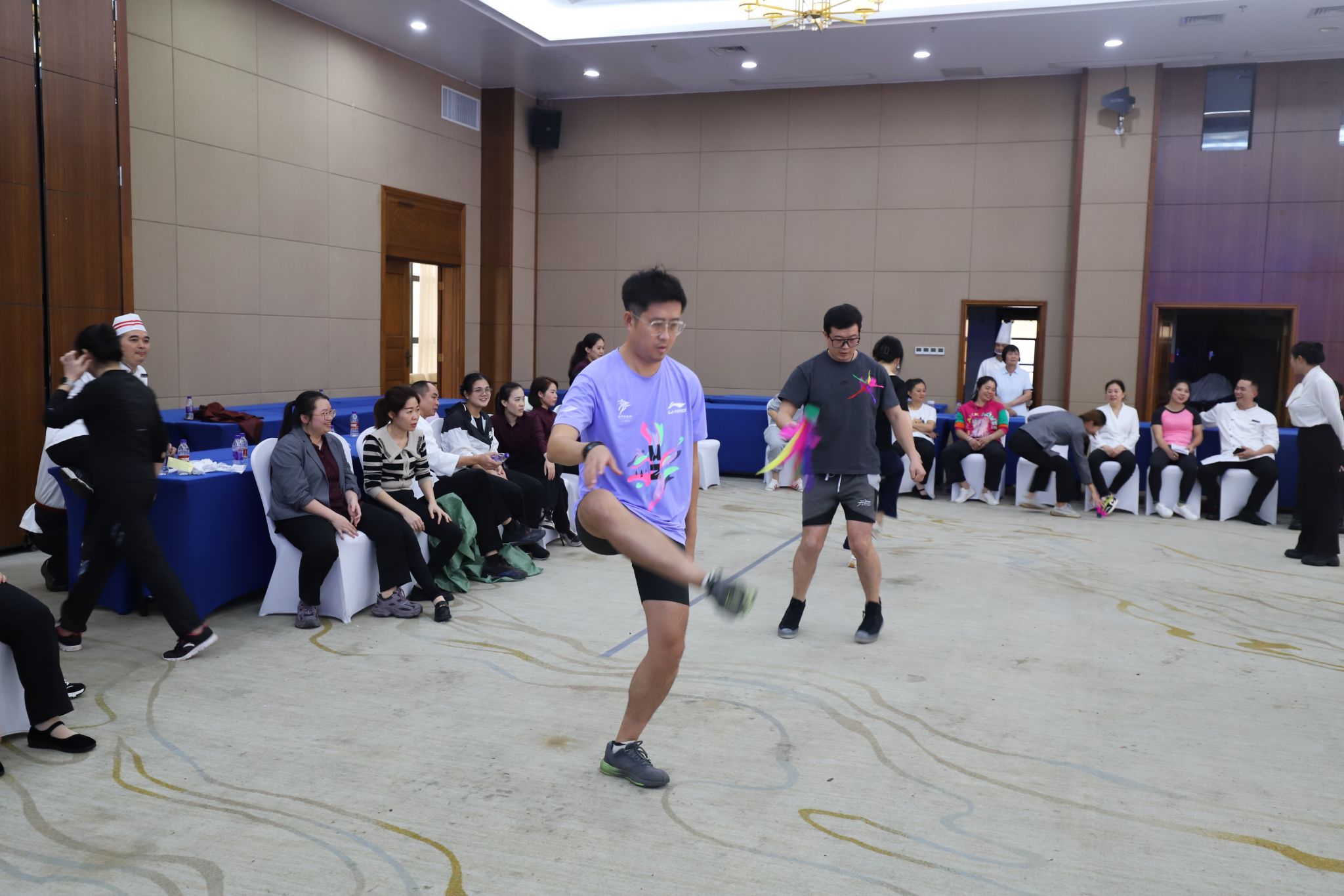 国际踢球盛事将为球迷带来无限欢乐和激动