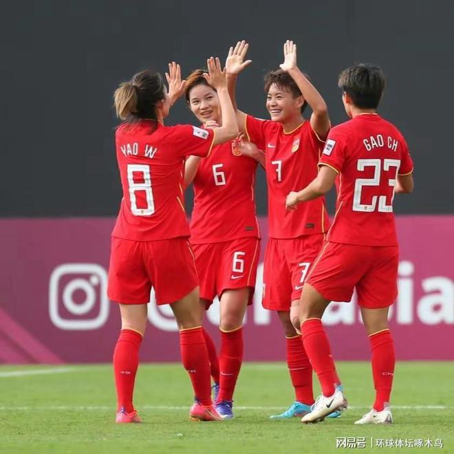 东京奥运备战，中国女足队员训练全力备战