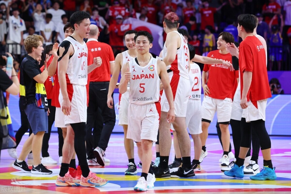 关于助威风波：观众围观比赛，发出响亮加油声的信息