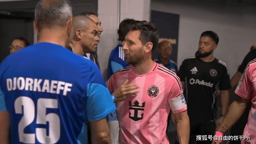 足球传奇将再次在赛场上碰撞