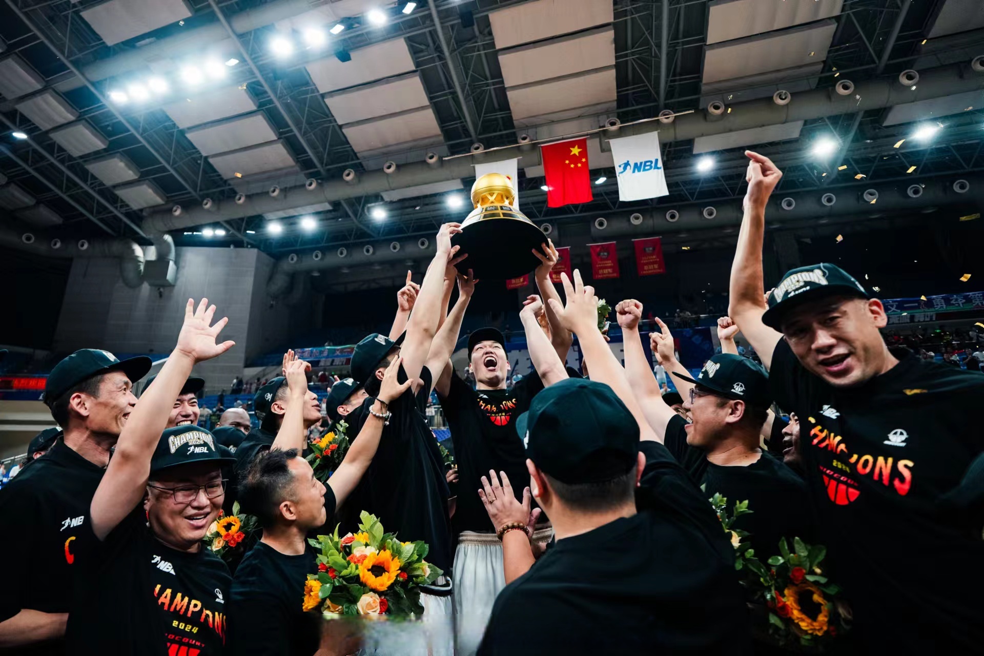 安徽男篮在比赛中大放异彩，引人注目的简单介绍