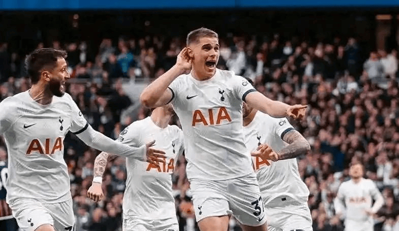 切尔西客场击败西汉姆联，积分继续攀升