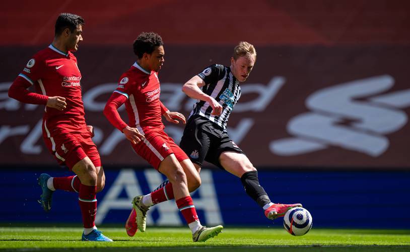 切尔西客场击败西汉姆联，积分继续攀升