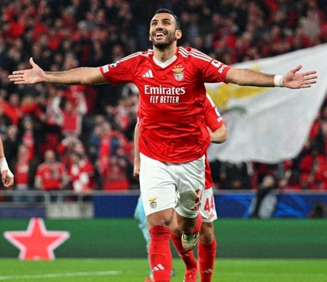 摩纳哥门将神勇扑救，帮助球队取得重要胜利的简单介绍