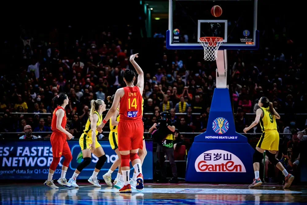 世界篮球赛开幕，东道主夺得首场胜利的简单介绍