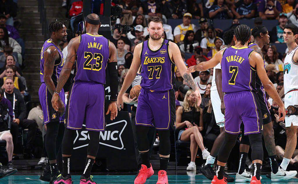 关于异军突起！中下游球队冲击前列的信息