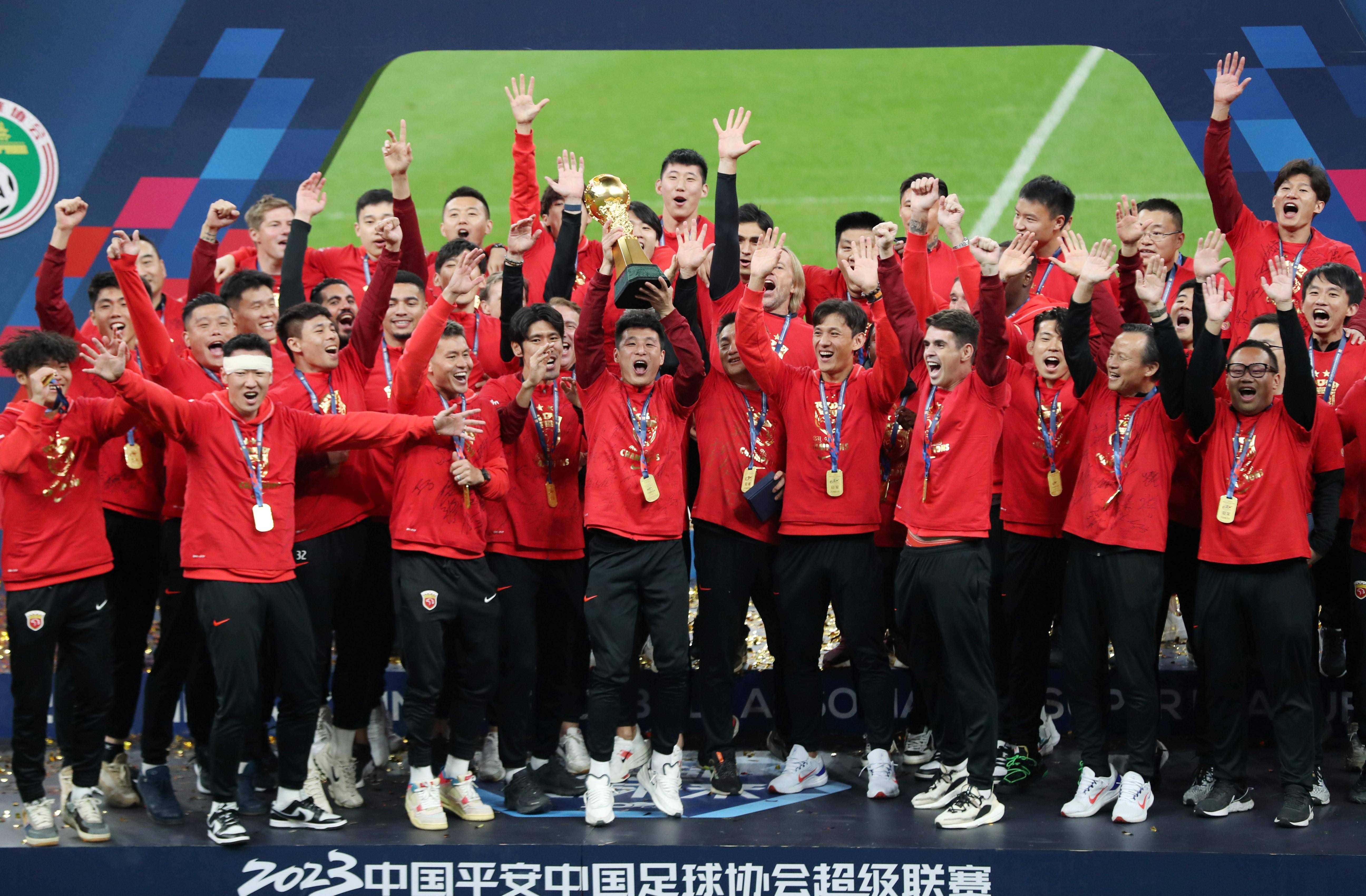 国家足球队时刻保持火热状态的简单介绍