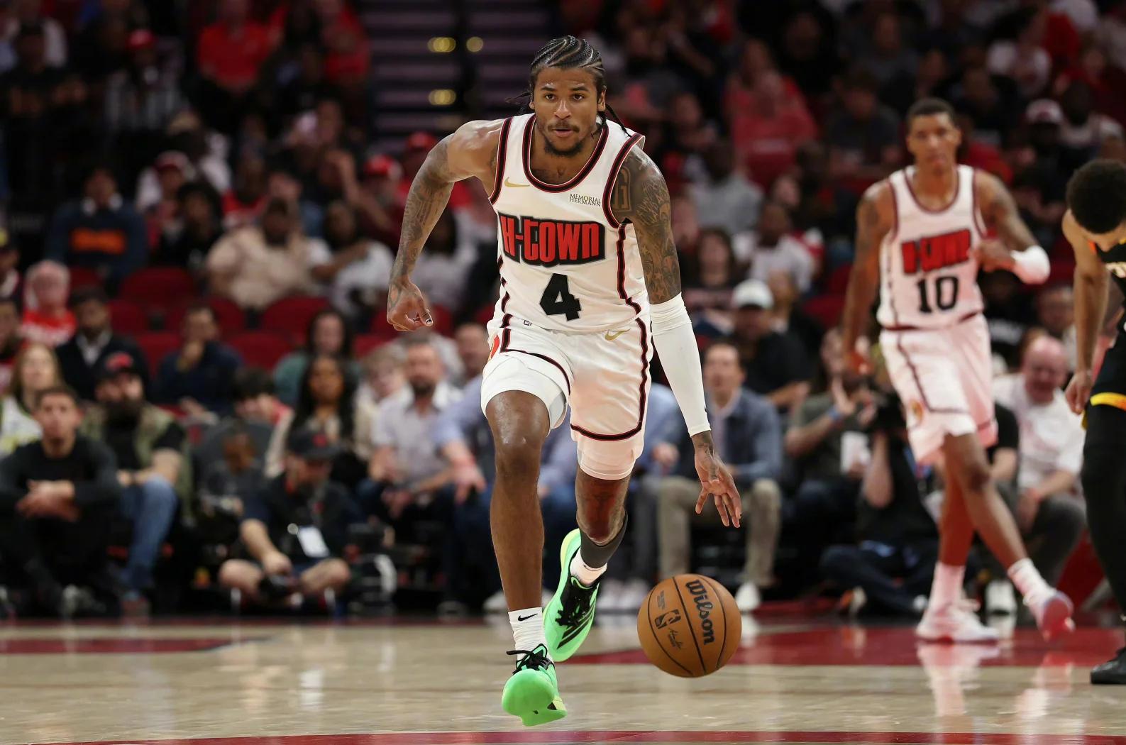 火箭队逆转击败人，保持不败记录的简单介绍