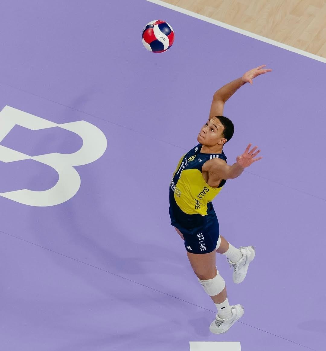 欧洲代表团斩获女排铜牌