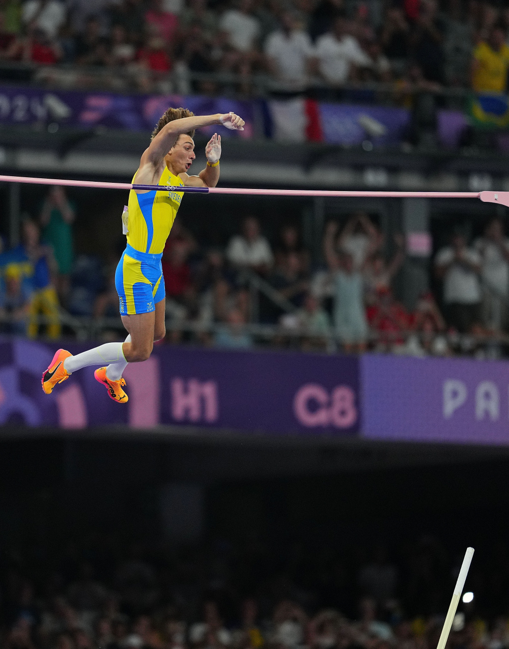 瑞典选手突围田径比赛