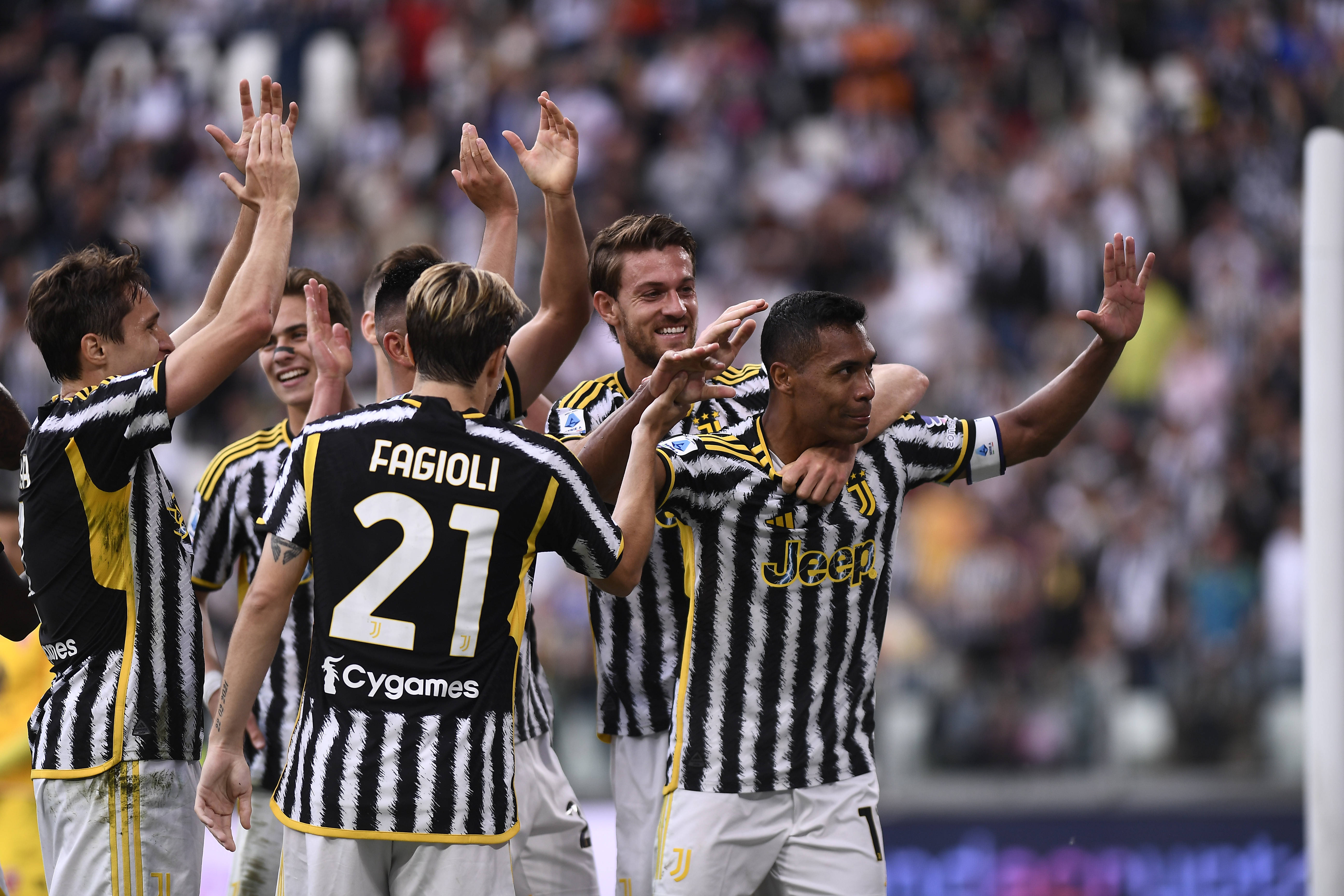 尤文图斯客场大胜，继续领跑意甲积分榜