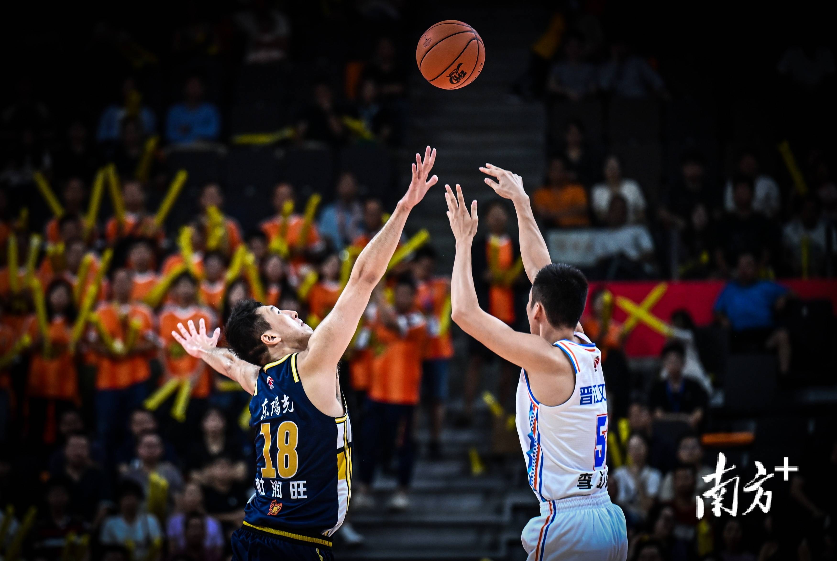 篮网客场大胜猛龙，取得三连胜