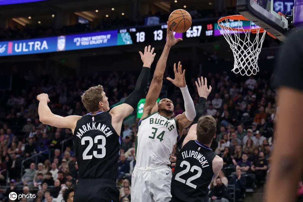 骑士击败独行侠，格林砍下高分猛虎不爭