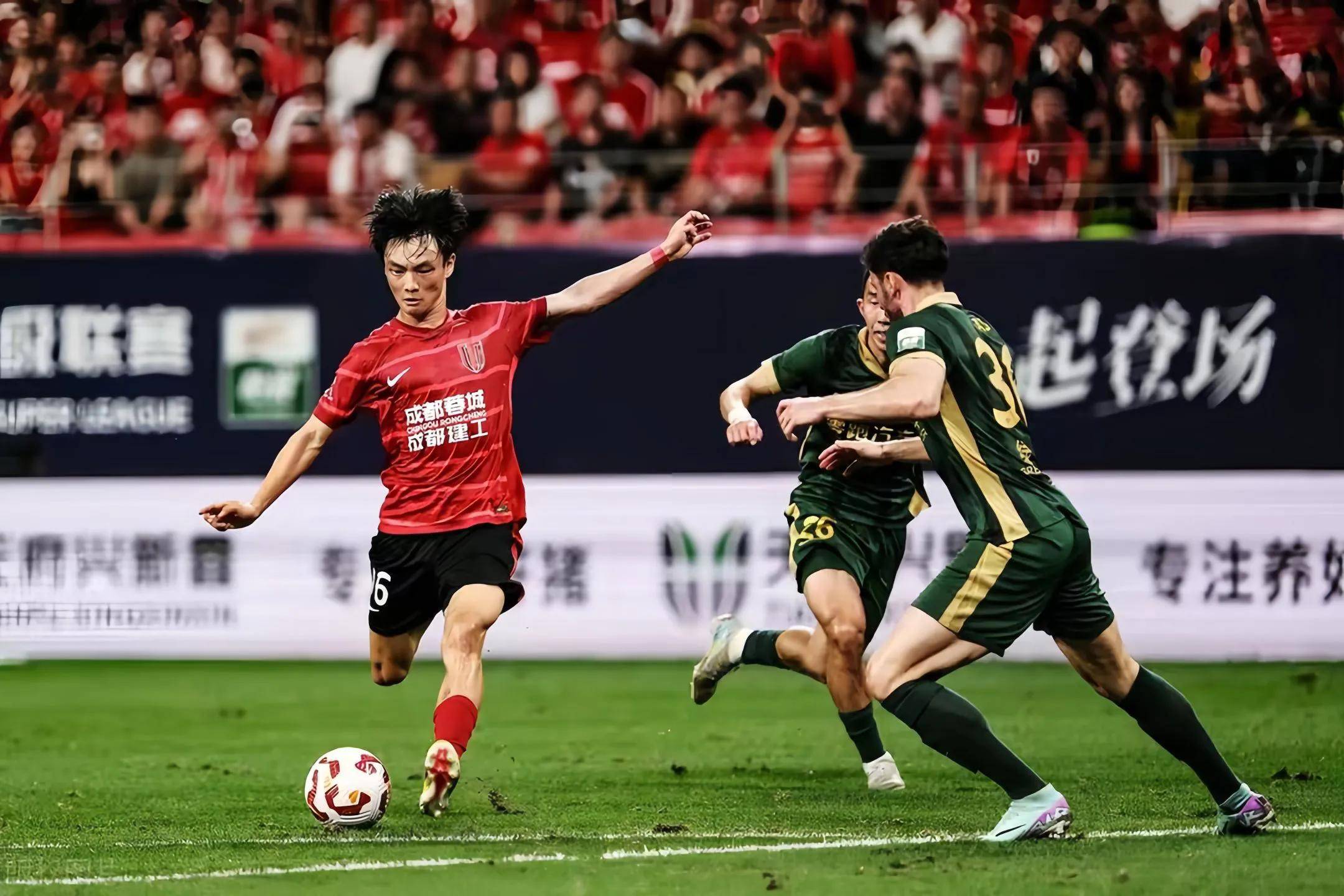 不来梅主场斩获一场获胜，挺进积分榜前列，振奋人心