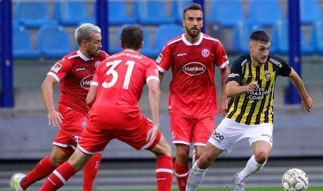 柏林赫塔再度失利，陷入颓势，战绩斐然