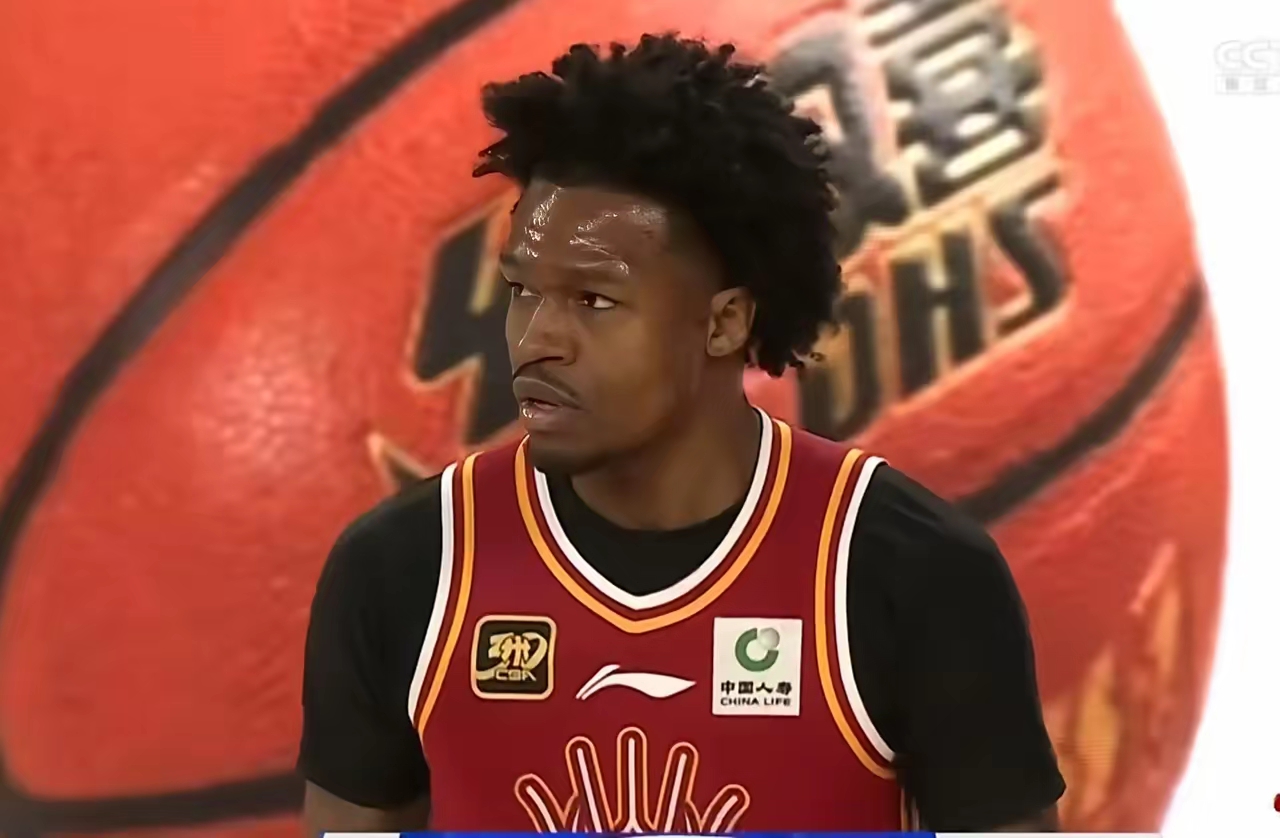 包含强队对抗，双方展现出色，比分持续互有超前，战绩斐然的词条