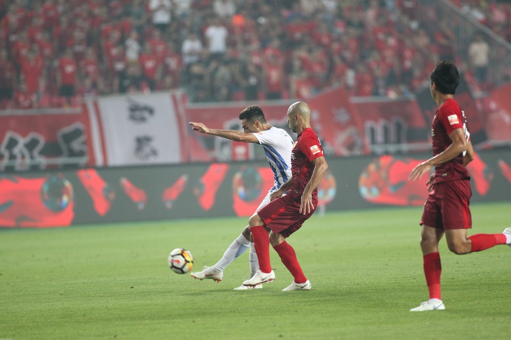 关于华夏主场不敌富力，积分榜有所下滑，掌声雷动的信息