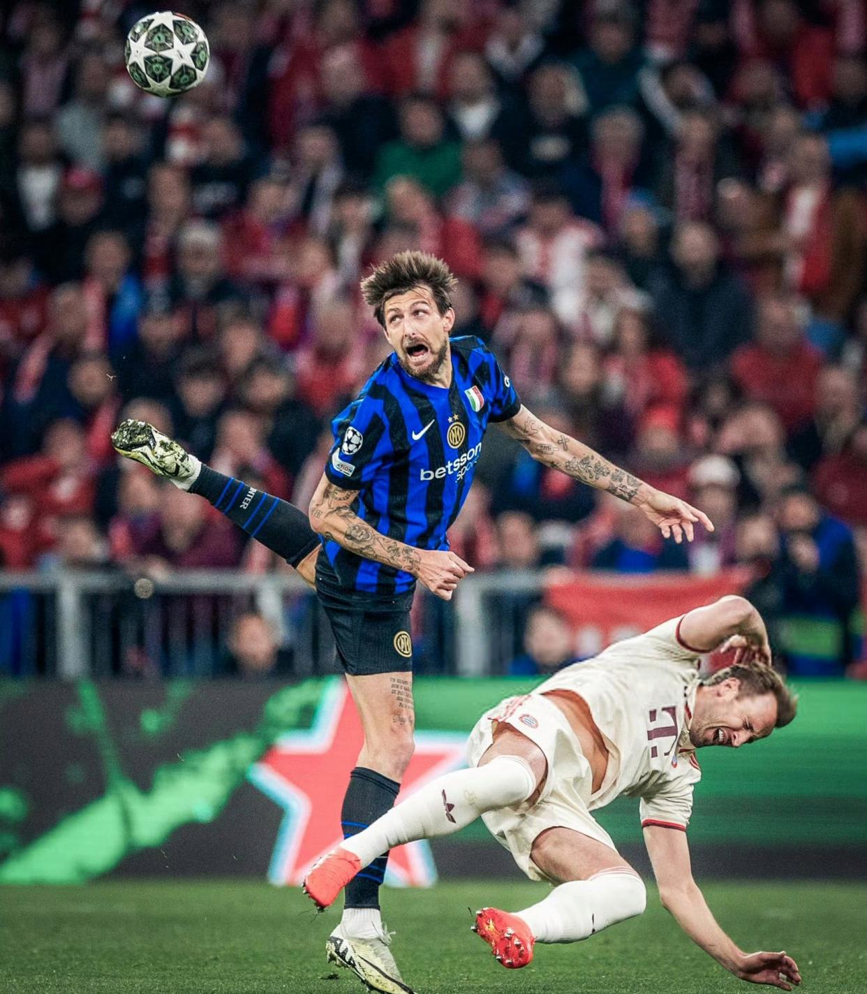 包含意甲球队欧战资格悬念重重，近期成绩决定一切，士气大振的词条