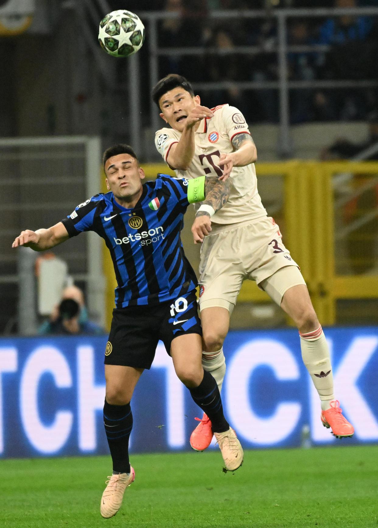 国际米兰战平阿贾克斯，晋级欧冠四强，战绩斐然