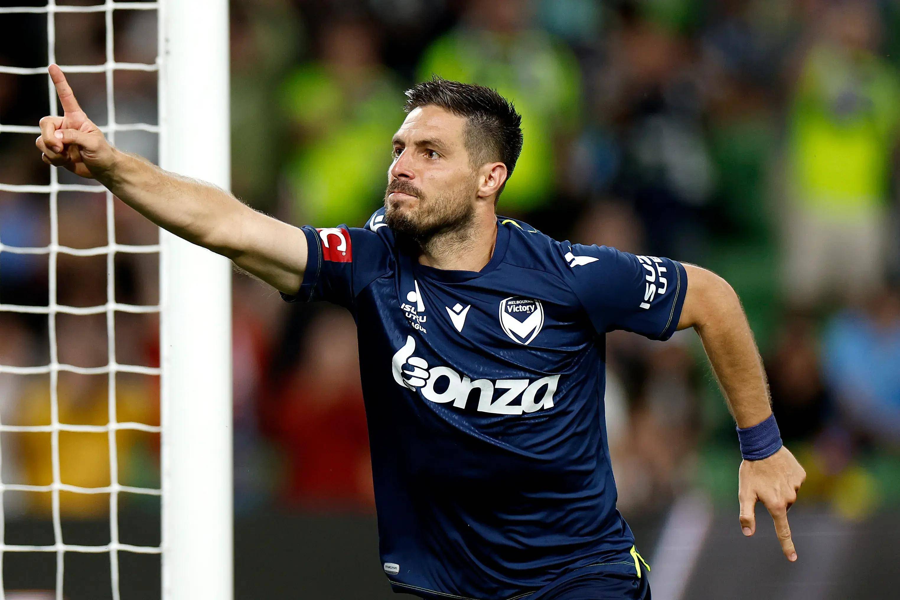 澳大利亚球队在世界足球联赛中斩获胜利，引发热议