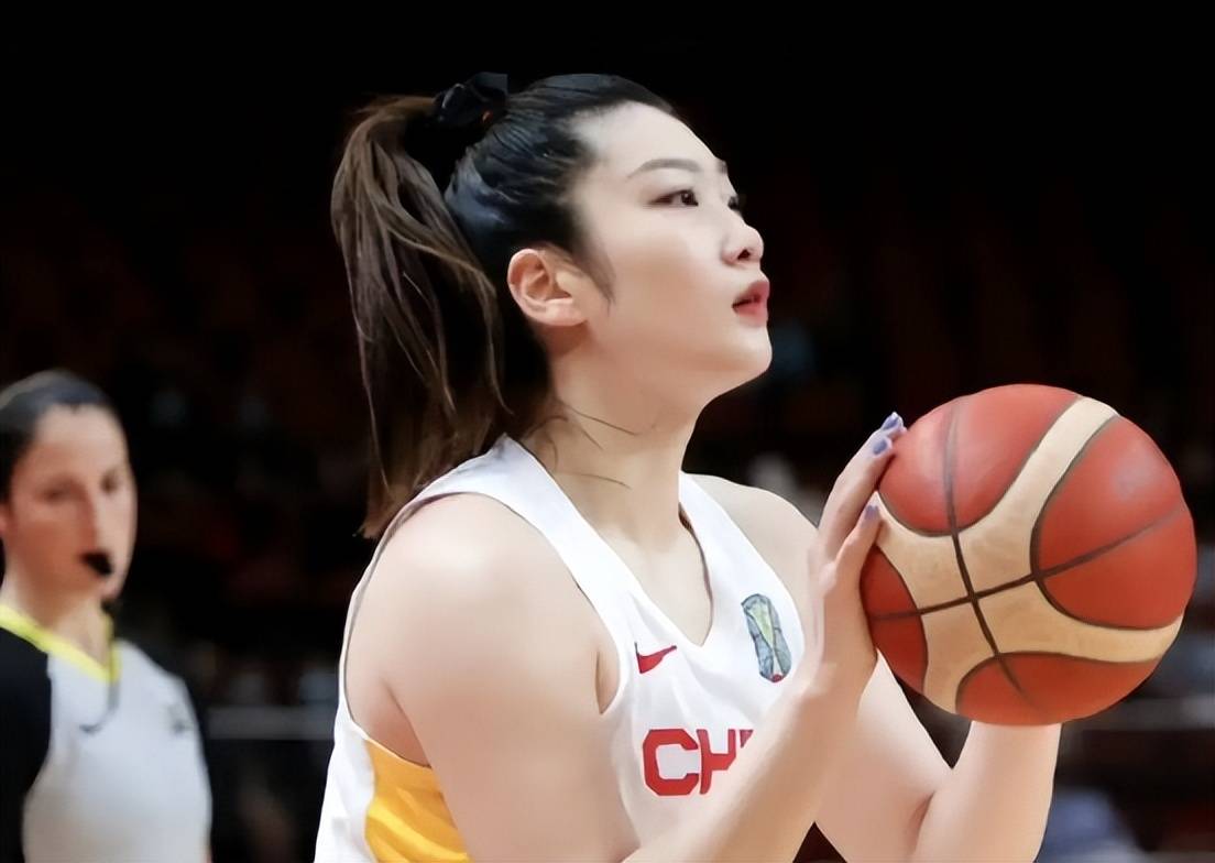 北京女篮主场逆转江苏李梦砍下分，势不可挡