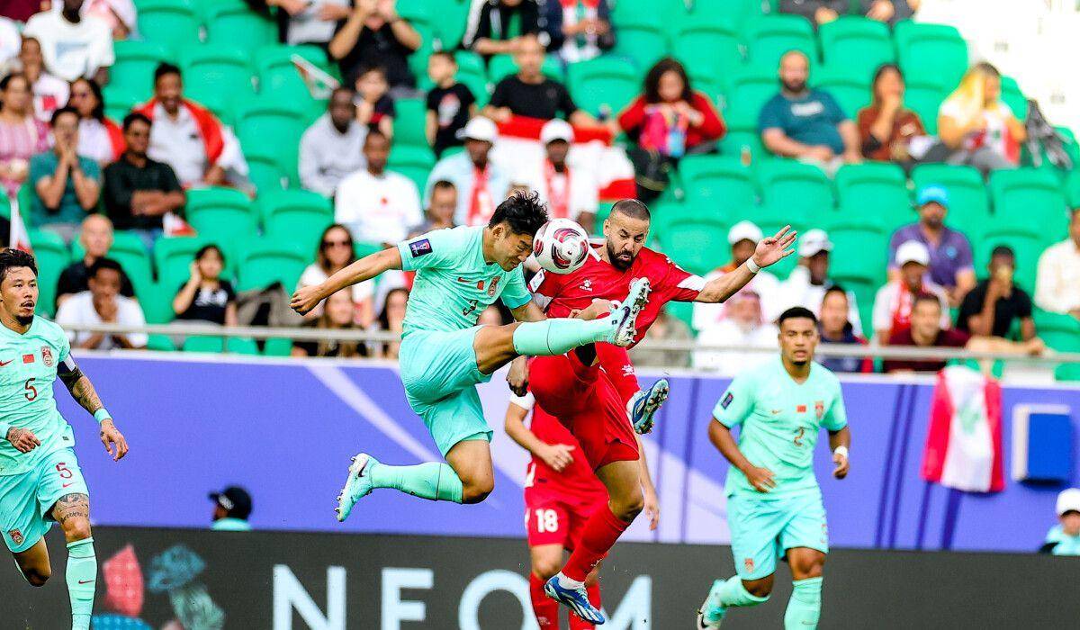 球队在预选赛中经历挑战展现韧性，势不可挡的简单介绍