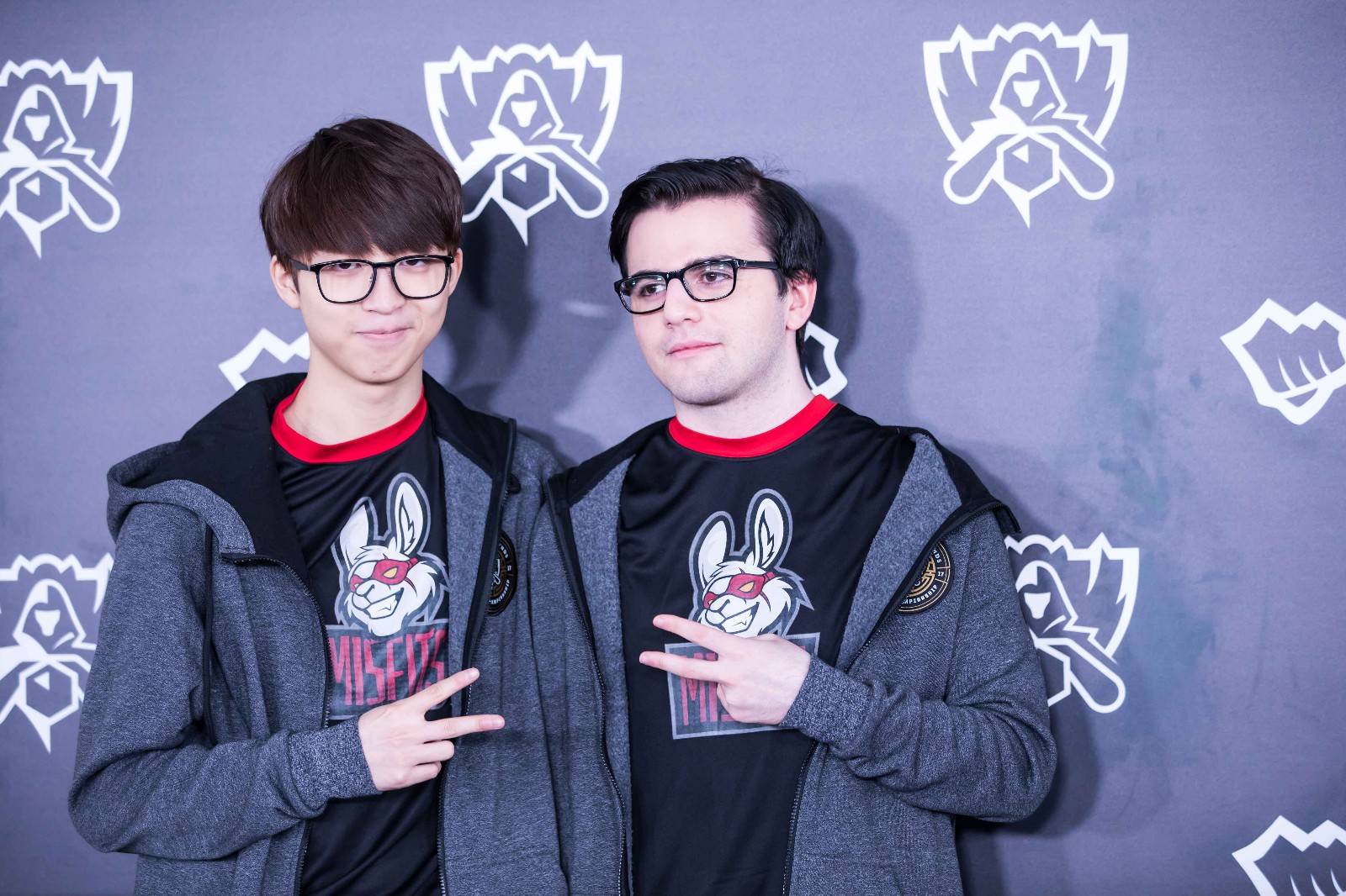 T1血洗BLG,Hanssama完成史诗逆转激烈交锋成都决赛之夜,引爆全场热议 T1血洗BLG,Hanssama完成史诗逆转激烈交锋成都决赛之夜,引爆全场热议