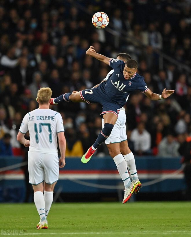 巴黎圣日耳曼客场大胜，壮志盖世向前迈进，振奋人心