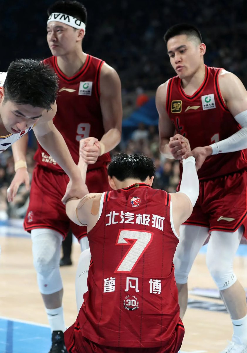 NBA球员受伤情况不乐观，球队备战调整，振奋人心