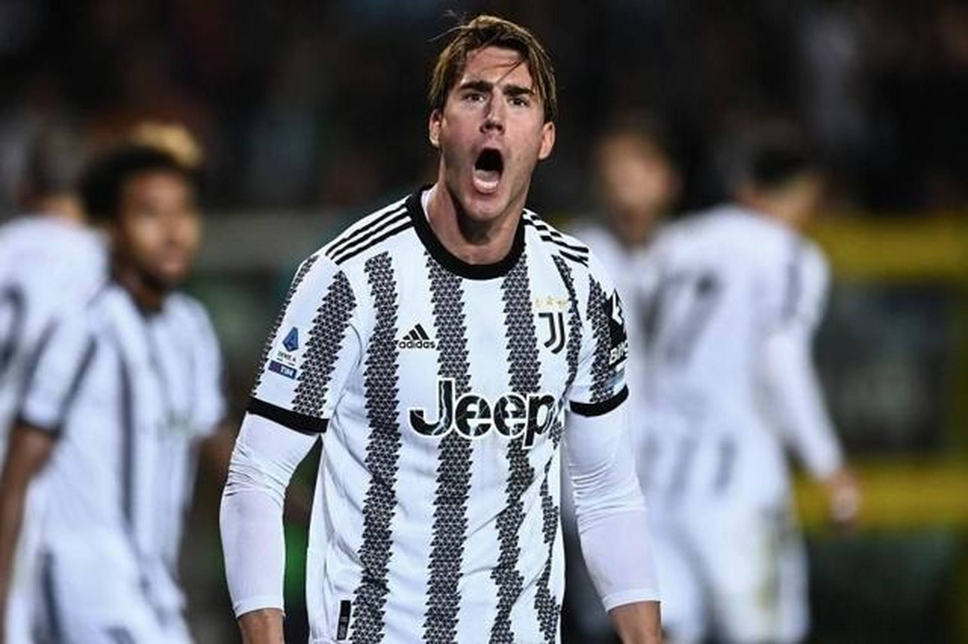 都灵新帅颇具魅力,球队打破连败逆转连胜,气势如虹 都灵新帅颇具魅力,球队打破连败逆转连胜,气势如虹