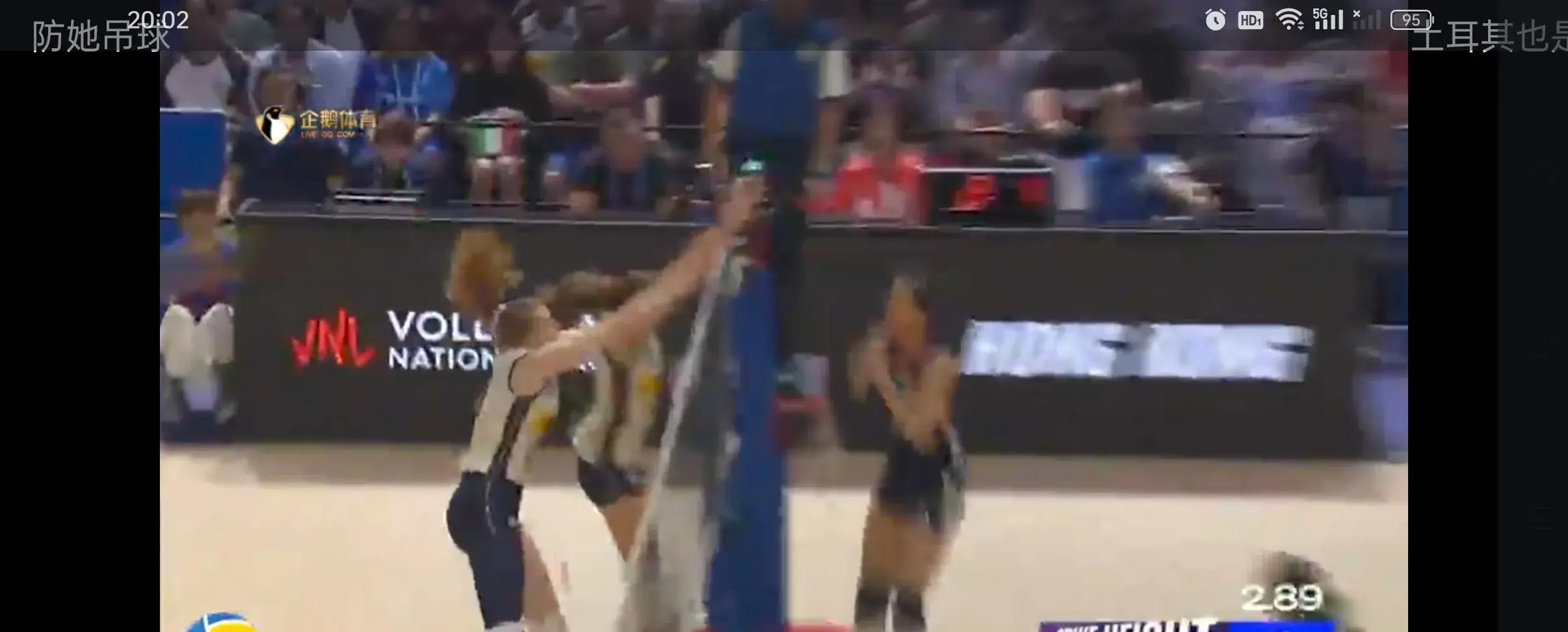 热门球队遭遇强劲对手反败为胜,掌声雷动 热门球队遭遇强劲对手反败为胜,掌声雷动