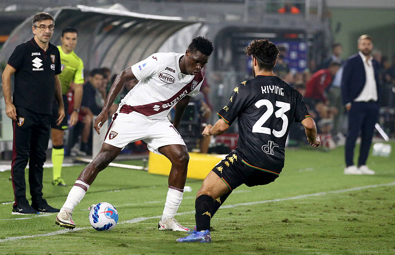 卡利亚里遭遇连败，保级压力骤增！，振奋人心