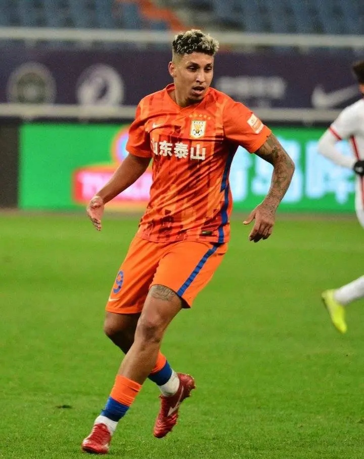 亚洲球员助球队跻身欧洲前列,表现亮眼 亚洲球员助球队跻身欧洲前列,表现亮眼