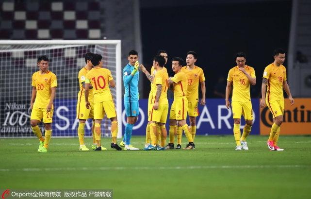 法国客场惊险战胜俄罗斯,荣登小组榜首,引发热议 法国客场惊险战胜俄罗斯,荣登小组榜首,引发热议