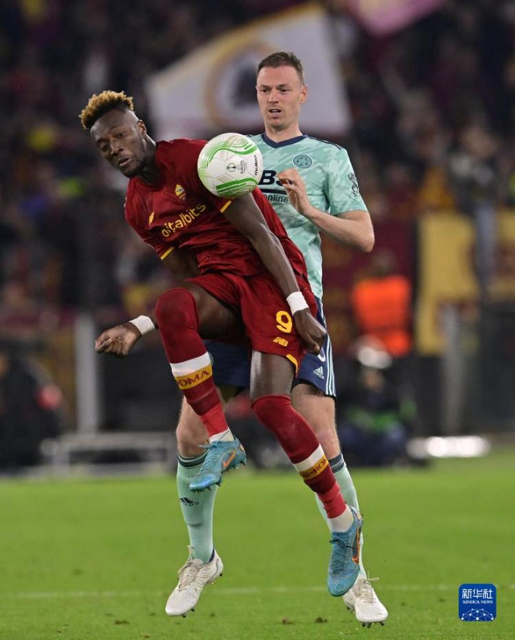 关于爱沙尼亚队击败对手，晋级半决赛，表现亮眼的信息