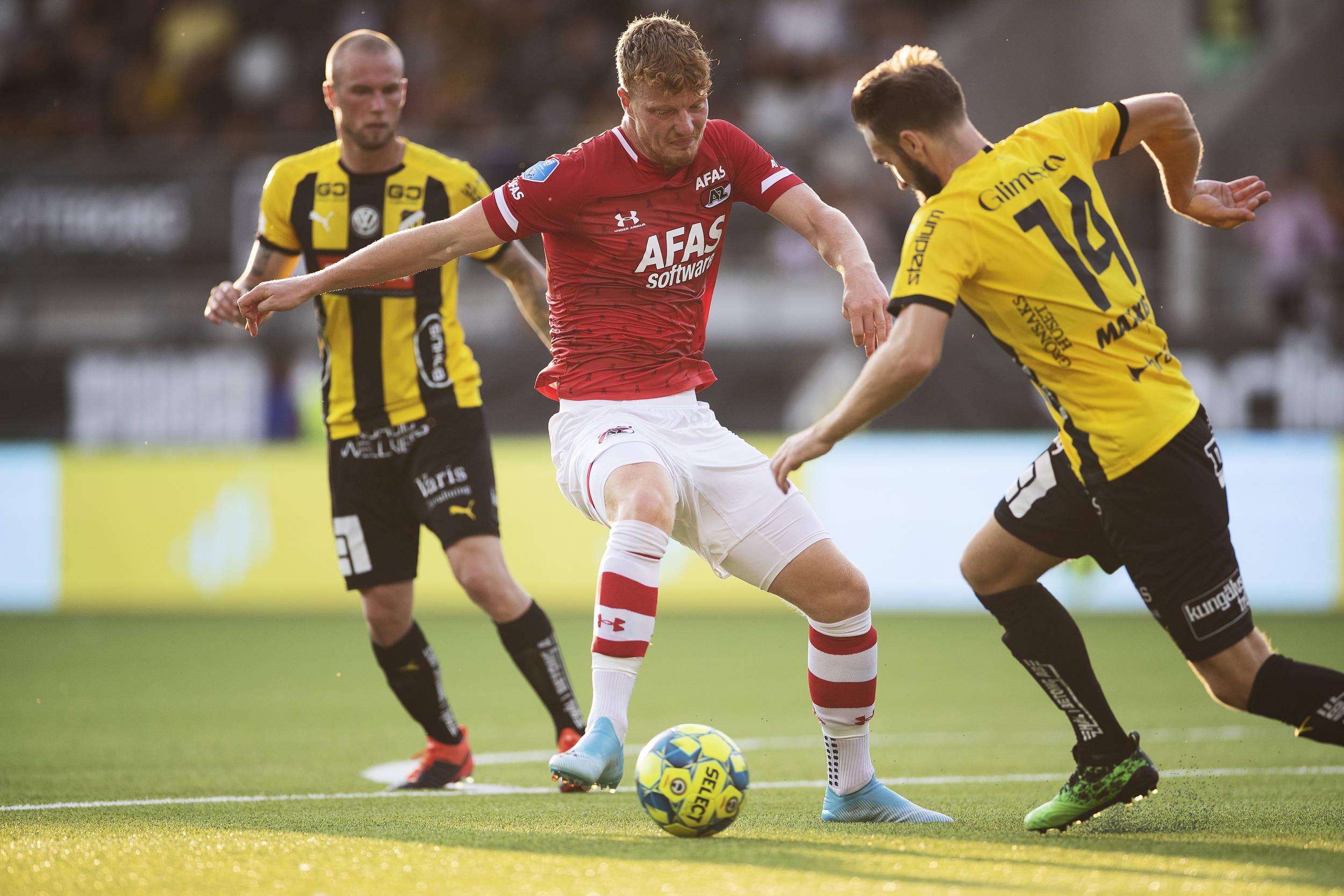 包含欧洲预选赛：瑞典豪胜挪威，冲刺明年大赛，振奋人心的词条